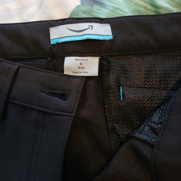 AMAZON - Picture 4 of 6